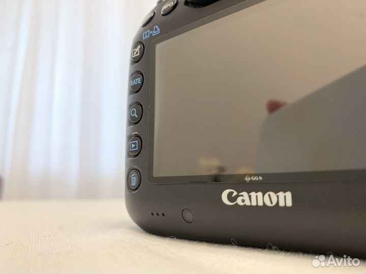 Зеркальный фотоаппарат canon 5d mark III