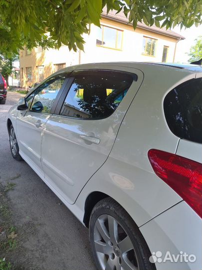 Peugeot 308 1.6 AT, 2010, 210 000 км