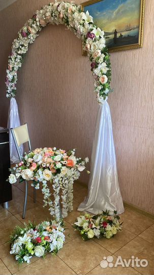 Цветочные композиции свадебные