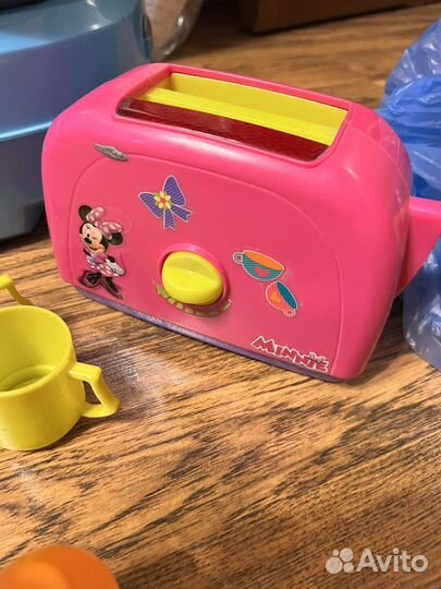 Детские игрушечная кухня пластмассовая