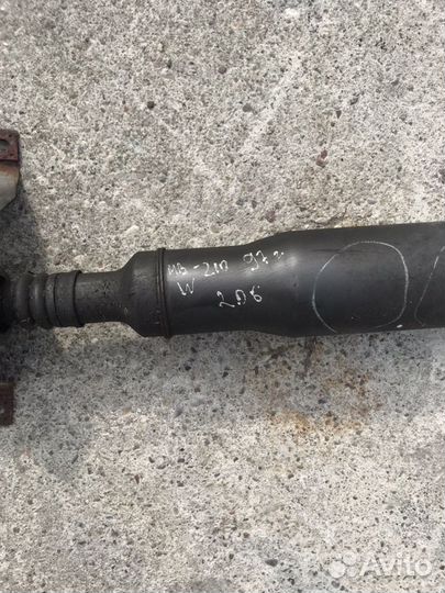 Карданный вал Мерседес