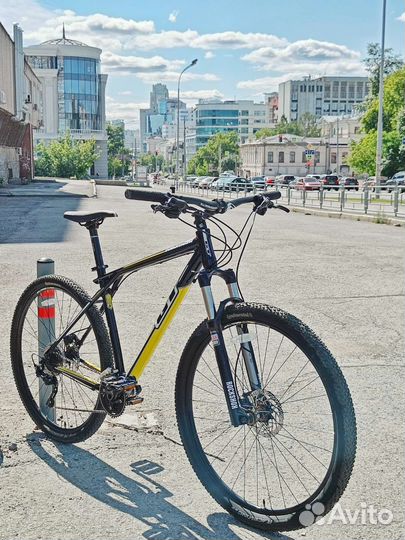 Велосипед GT Karakoram Expert 29