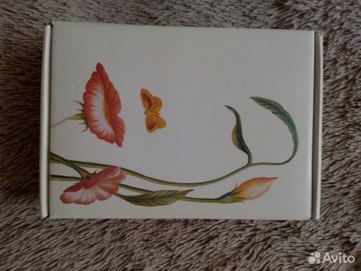 Протез молочной железы левый