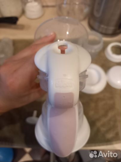 Молокоотсос ручной chicco бу