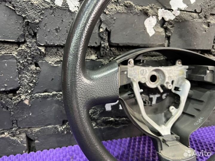 Руль Toyota Passo KGC10-0263924 1KR 2009