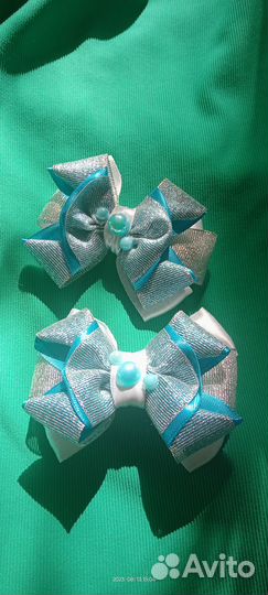 Заколка-бантик