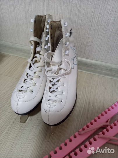 Коньки фигурные