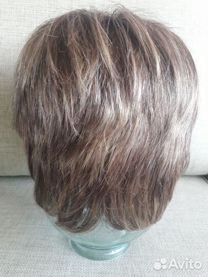 Парик из искусственных волос