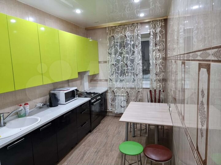 3-к. квартира, 95 м², 9/9 эт.