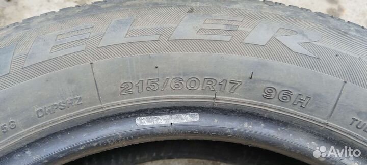 Bridgestone Desert Dueler 215/60 R17