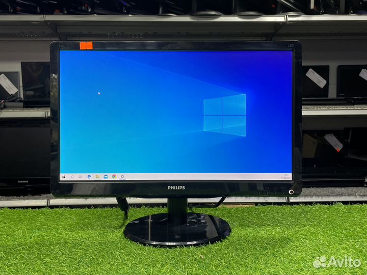 Монитор 18.5” Philips 196V4L, 1366x768, 75 Гц, TN