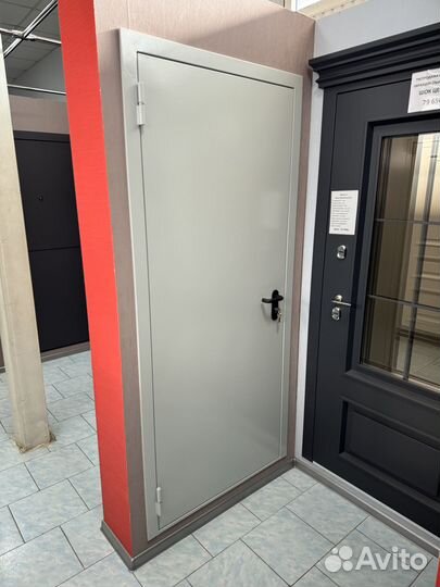 Дверь противопожарная EIS 60 металлическая дпм