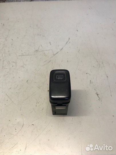 Кнопка обогрева заднего стекла Mazda 626 лифтбек