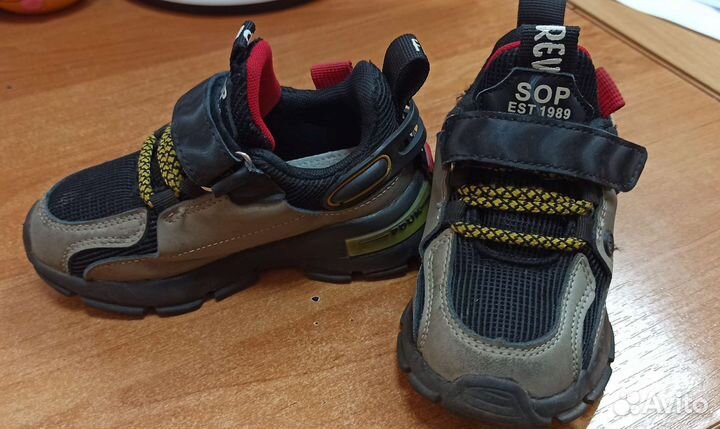 Кроссовки детские