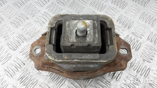Подушка двигателя дизельная land rover range rover