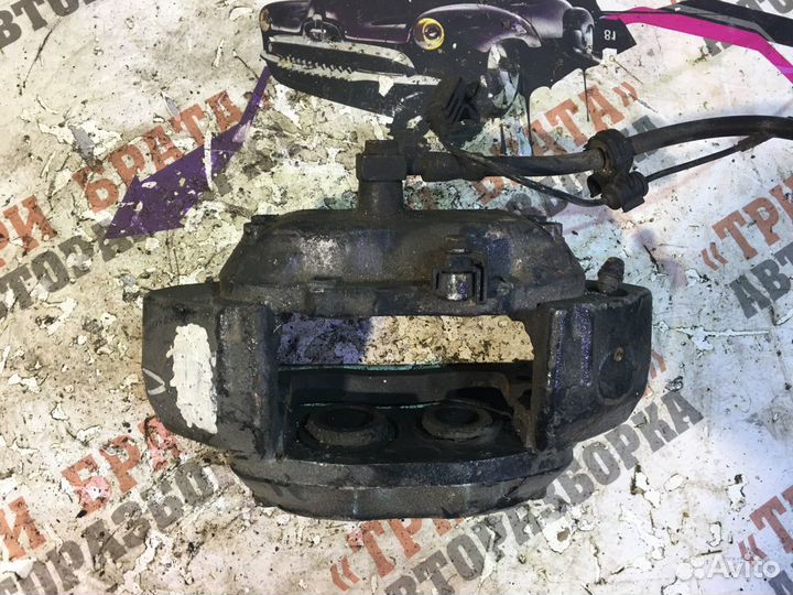 Мерседес М-Класс Суппорт передний Лев