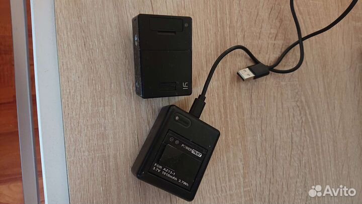 Экшн камера xiaomi yi basic edition