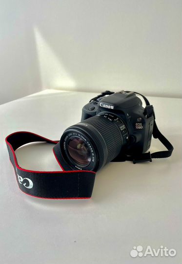 Зеркальный фотоаппарат Canon EOS 100D