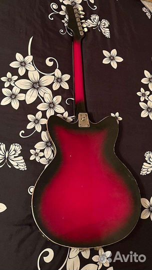 Гитара. Jolana