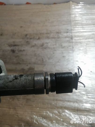 Топливная рампа Mercedes C-Class W205 OM651 2.2