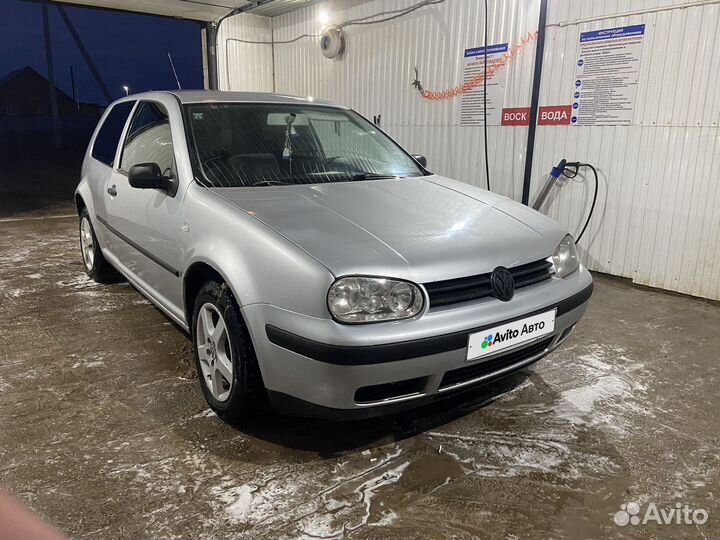 Volkswagen Golf 1.6 МТ, 2001, 231 000 км