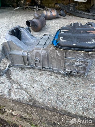 Масляный поддон Infiniti FX (S50) 2003