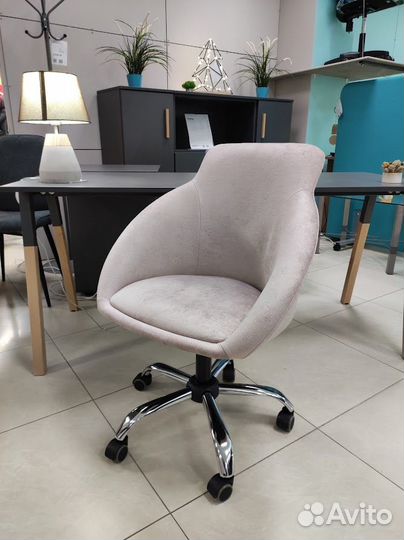 Компьютерное кресло для дома и офиса