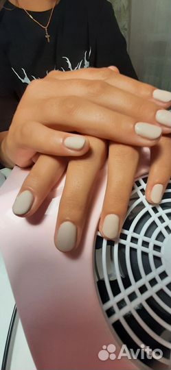 Маникюр, наращивание, укрепление гелем