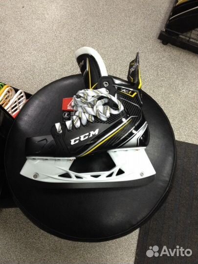 Коньки CCM super tacks AS1 SR