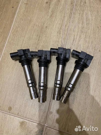 Катушка зажигания R0401S00400 NGK U5002 249N