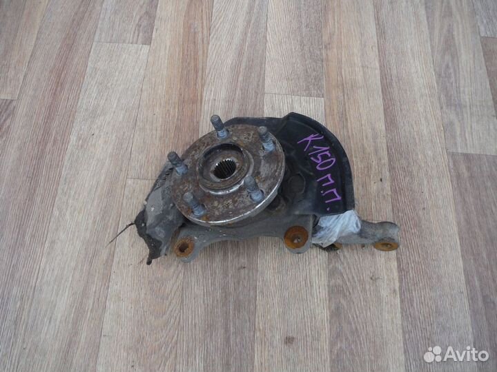 Кулак передний правый Toyota Corolla 150 2008