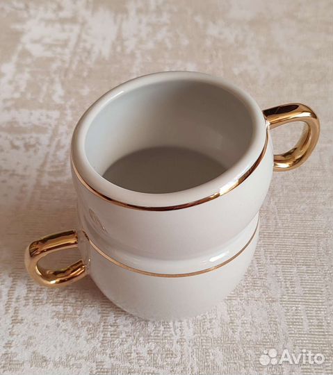 Оригинальная кружка с двумя ручками