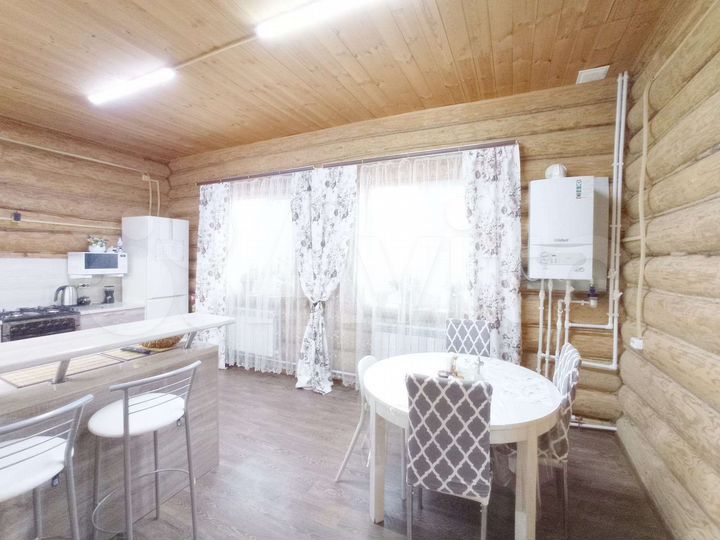 Дом 190,4 м² на участке 8,9 сот.