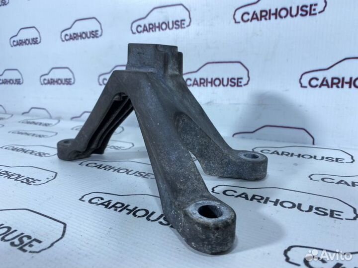 Кронштейн кпп Ford Focus 2 1.6 2007