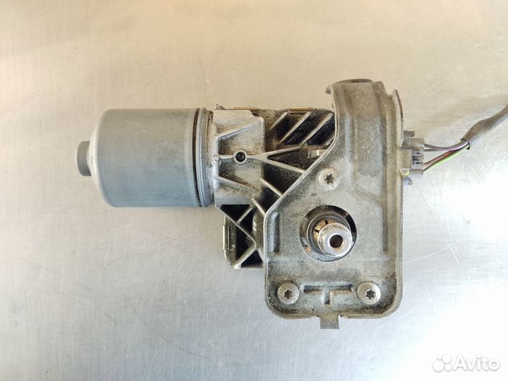 Моторчик стеклоочистителя передний Peugeot 408 201