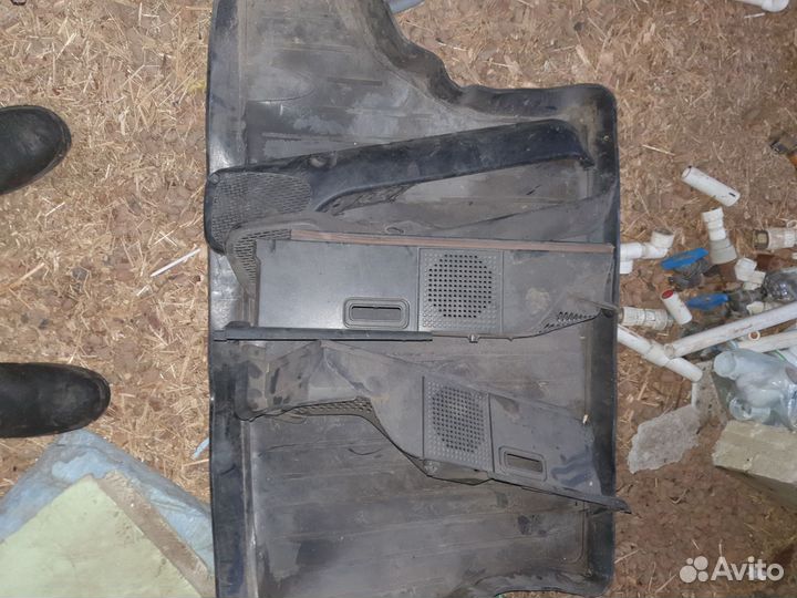 Обшивки передних дверей 2114