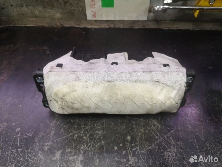 Подушка безопасности в торпедо VAG 3aa880204