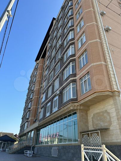 2-к. квартира, 81 м², 6/10 эт.