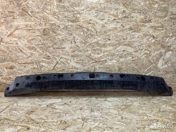 Абсорбер переднего бампера Toyota Land Cruiser 200