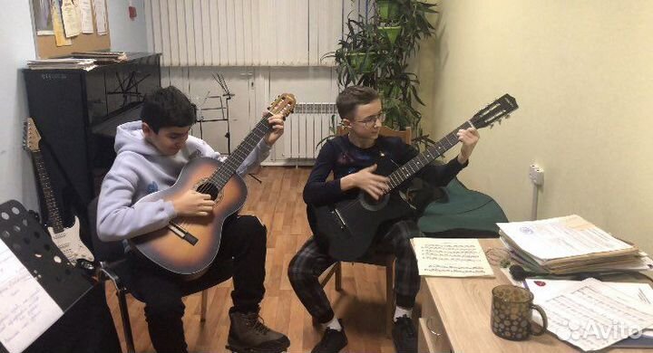 Уроки игры на гитаре, репетитор по гитаре