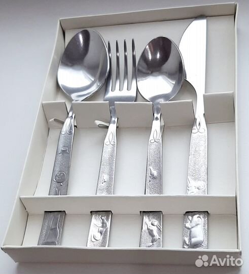 Набор столовых приборов 