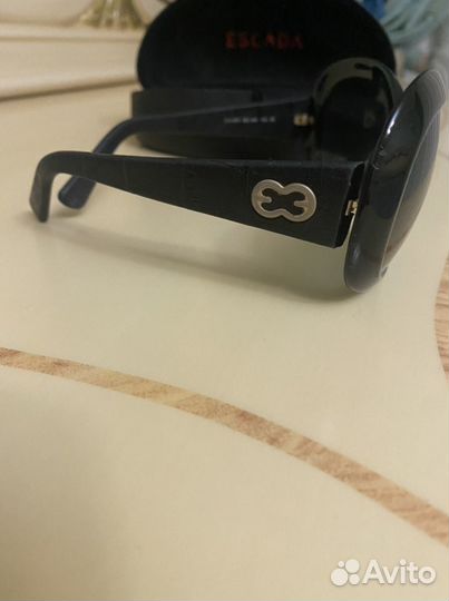 Солнцезащитные очки женские оригинал бу Escada