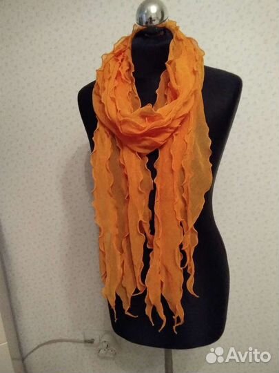 Дизайнерский женский шарф. Испания