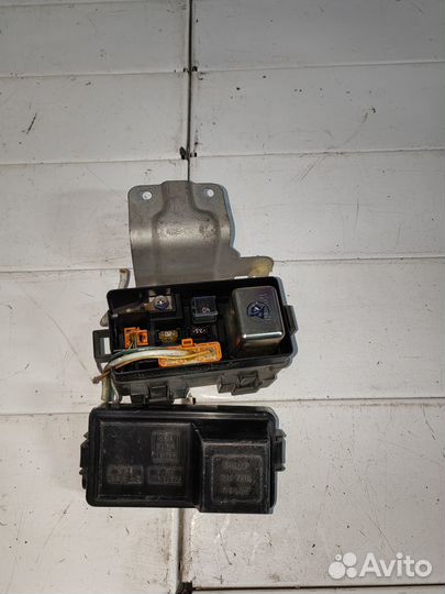 Блок предохранителей honda civic EK3 D15B