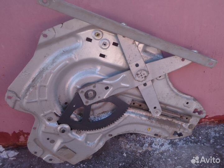 Стеклоподъемник задний левый Хундай Элантра XD