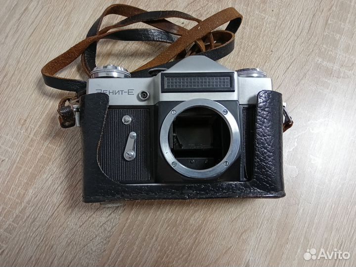 Фотоаппарат Зенит-Е на запчасти