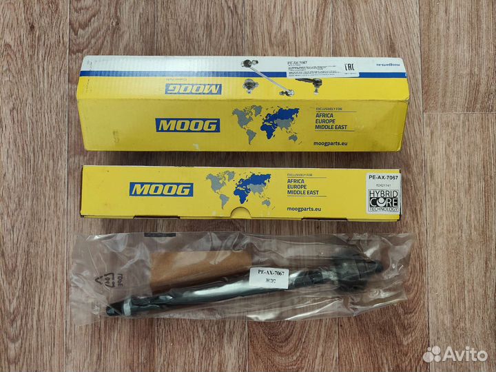 Тяга рулевая Moog