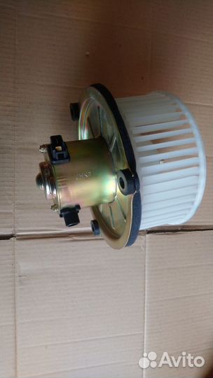 Мотор отопителя ZX200/ 330/ 230