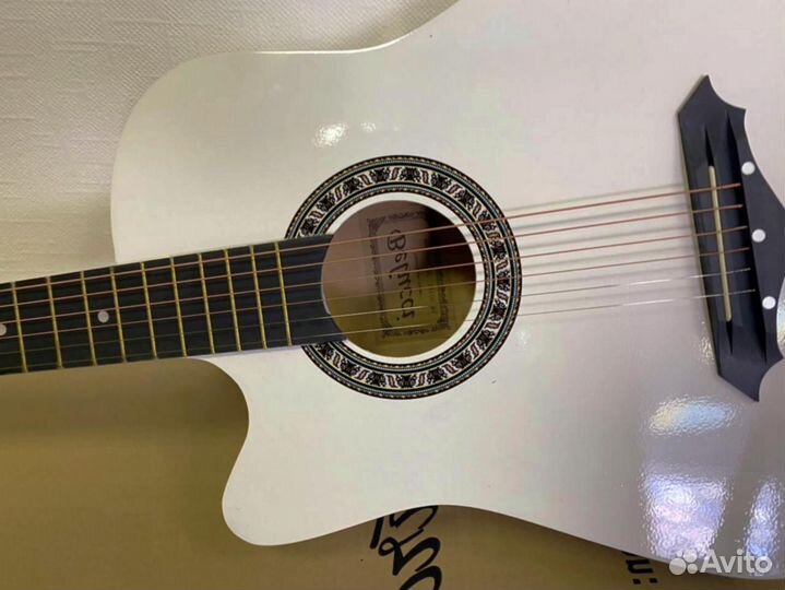 Гитара акустическая