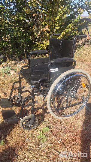 Коляска инвалидная с санитарным оснащением